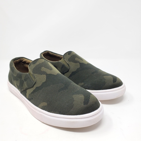 Steve Madden | Ecentric Camo Sneakers Size 11 EUC - Picture 1 of 11
